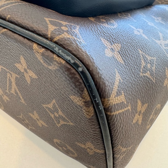 Louis Vuitton Josh Backpack - Picture 13 of 16
